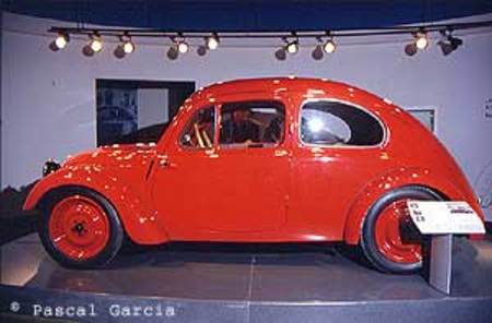 Volkswagen V3 prototype de 1936 (réplique)