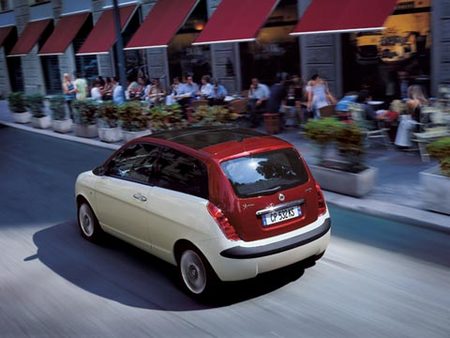 Lancia Ypsilon Bicolore