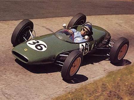 Jim Clark au volant de la Lotus 25