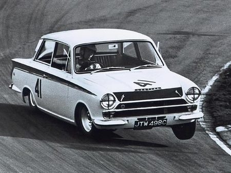 Jim Clark au volant de la Ford Cortina Lotus 