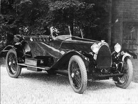 La Bugatti Type 30 : la première huit cylindres