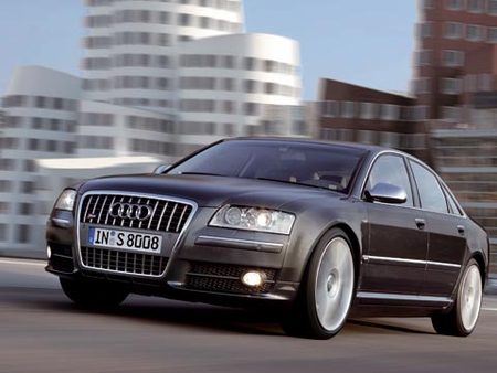 Audi S8, 2006