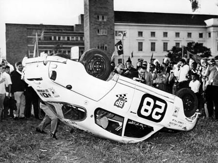 Erik Carlsson, second en 1964 au Safari Rally