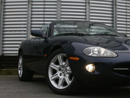 Jaguar XK8