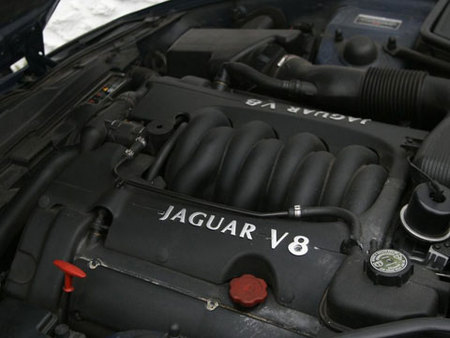 Jaguar XK8