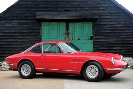 photo FERRARI 330