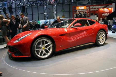 photo FERRARI F12 BERLINETTA