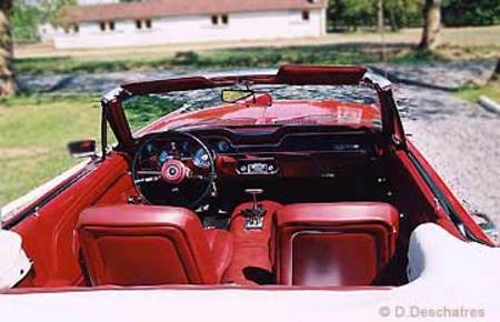 FORD MUSTANG