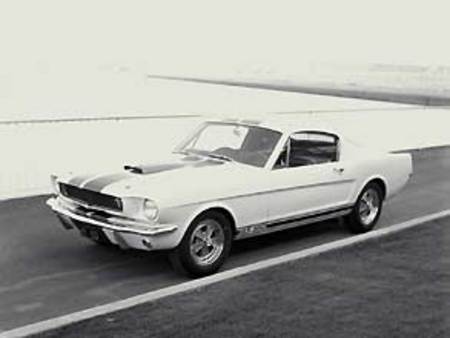 1ère production de Shelby Mustang GT 350.