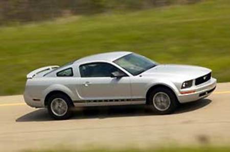 FORD MUSTANG