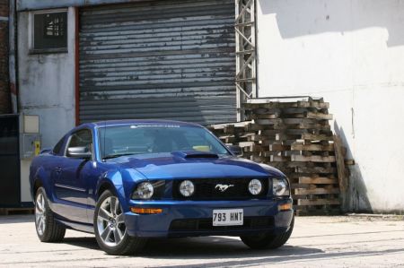 FORD MUSTANG V (2005 - 2014)