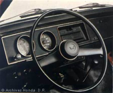 Intérieur Honda N600