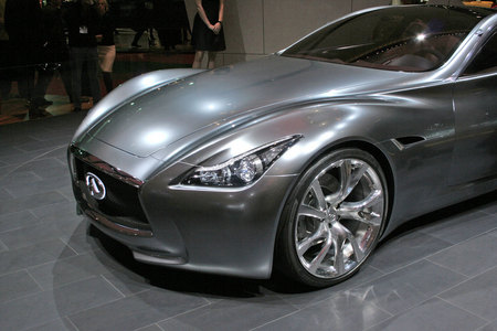 photo INFINITI ESSENCE