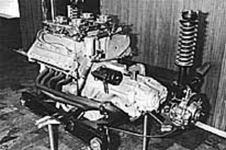 Le moteur V8 de la P 300