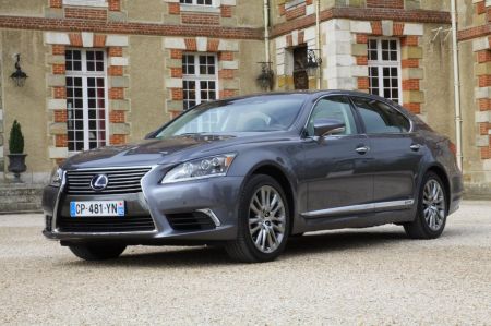 LEXUS LS