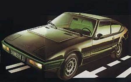 Lancée en 1978, la Bagheera X se distingue extérieurement par sa décoration noire et verte.