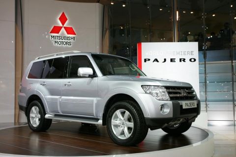 MITSUBISHI PAJERO