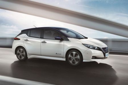 photo NISSAN LEAF