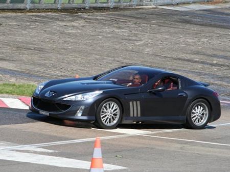PEUGEOT