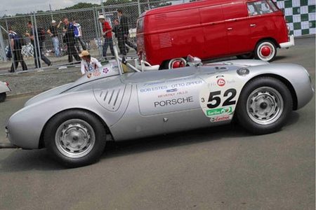PORSCHE
