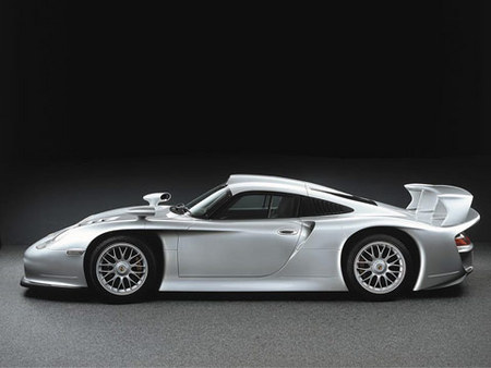 PORSCHE