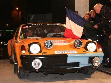 PORSCHE