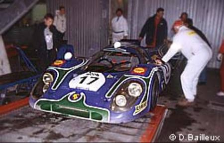 PORSCHE