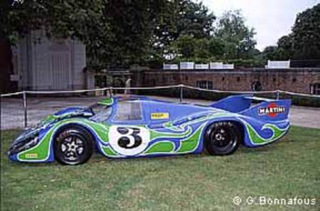 PORSCHE