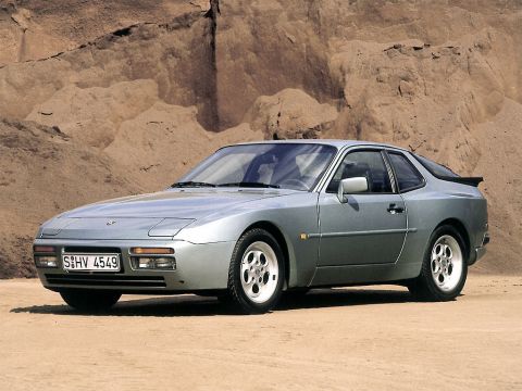 PORSCHE 944