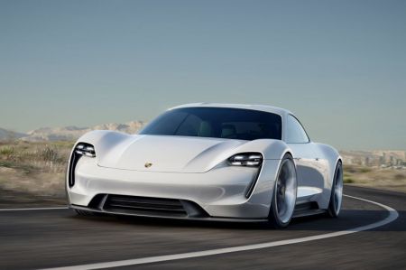 photo PORSCHE MISSION E