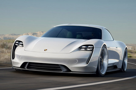 Fiche technique PORSCHE MISSION E Concept