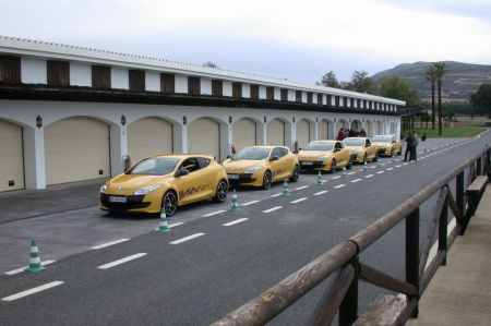 RENAULT MEGANE 3 (2008 - 2016) RS Coupé 250 ch