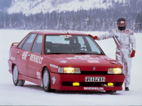 RENAULT R21