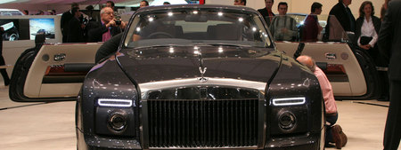 ROLLS-ROYCE Phantom Coupé