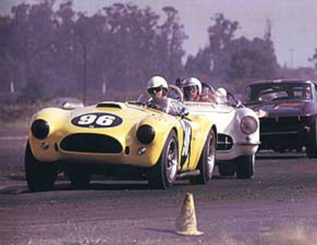 Allen Grant au volant de la Cobra de Coventry Motors. Santa Barbara 1963 