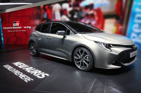 TOYOTA AURIS