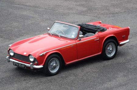 TRIUMPH TR5