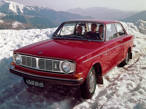 VOLVO 142