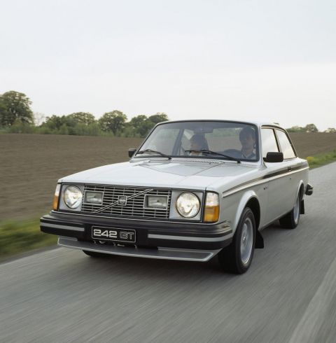 VOLVO 242