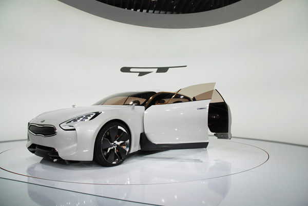 voir la vidéo Kia GT Concept