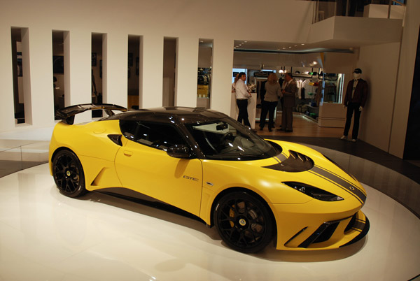 voir la vidéo Lotus Evora GTE