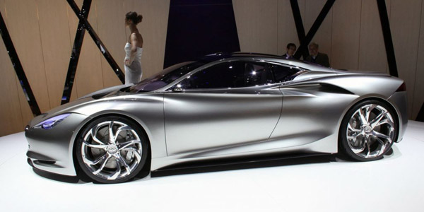 voir la vidéo Infiniti Emerg-e