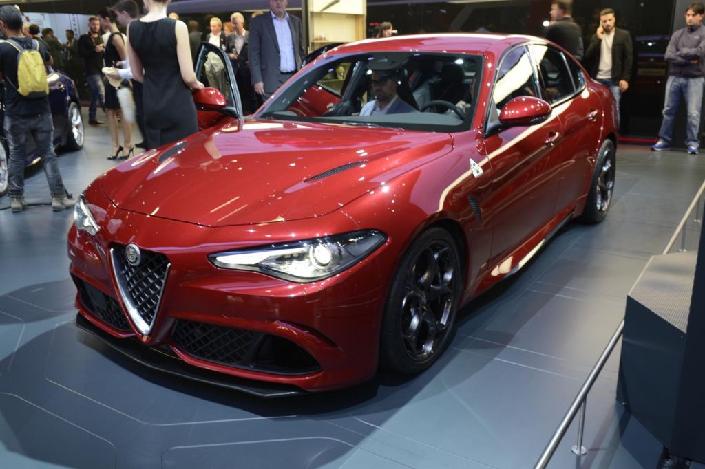 voir la vidéo Alfa Romeo Giulia
