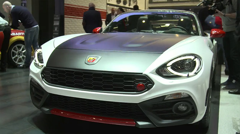 voir la vidéo Abarth 124 Spider