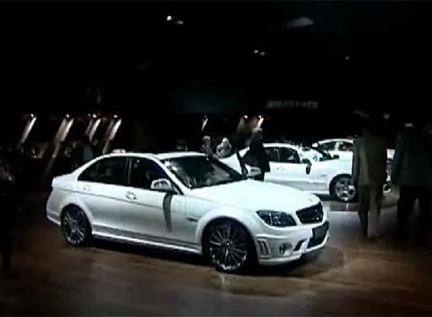 voir la vidéo Mercedes C63 AMG