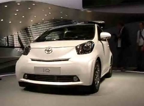 voir la vidéo Toyota IQ