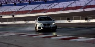 Une BMW M235i sans pilote