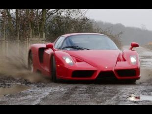 Ferrari Enzo tourmentée par TaxTheRich