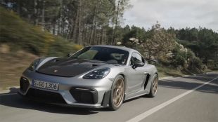 Porsche 718 Cayman GT4 RS