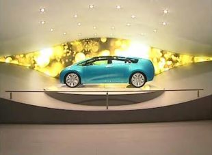 Salon : Toyota Hybrid X